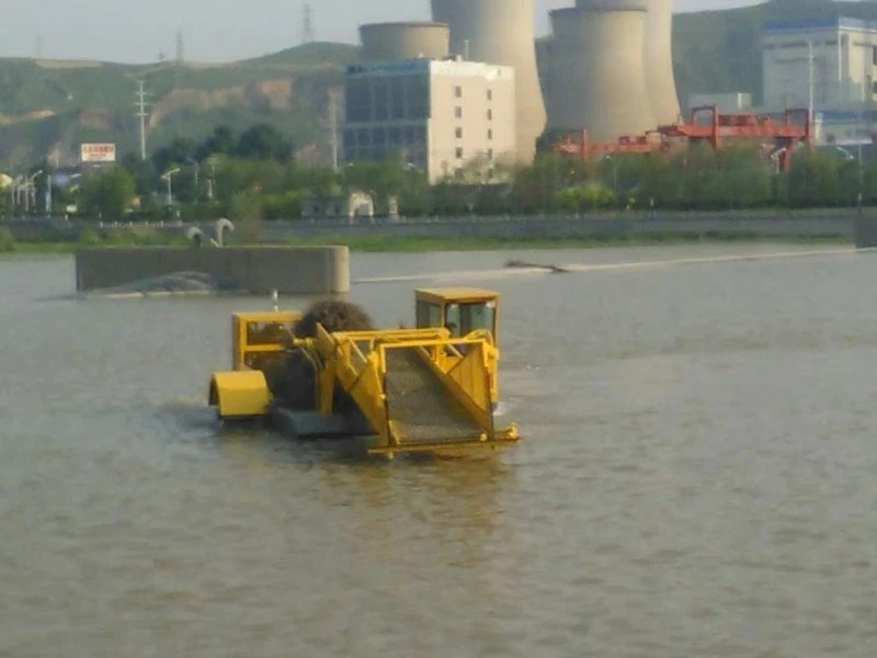 Multifunctional salvage vessel side view